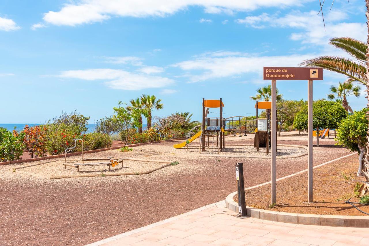 Beach Apartment With Terrace And Private Parking Radazul Екстер'єр фото