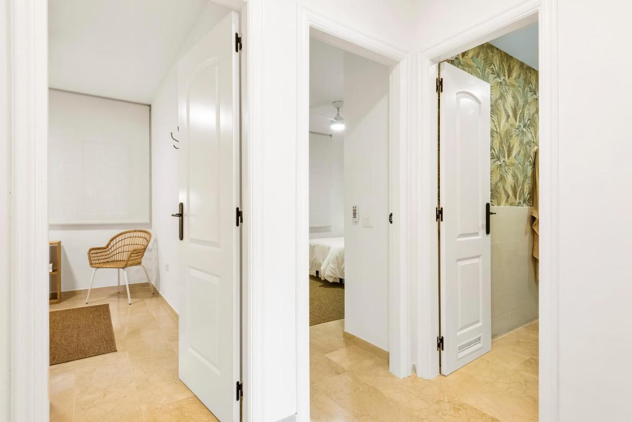 Beach Apartment With Terrace And Private Parking Radazul Екстер'єр фото